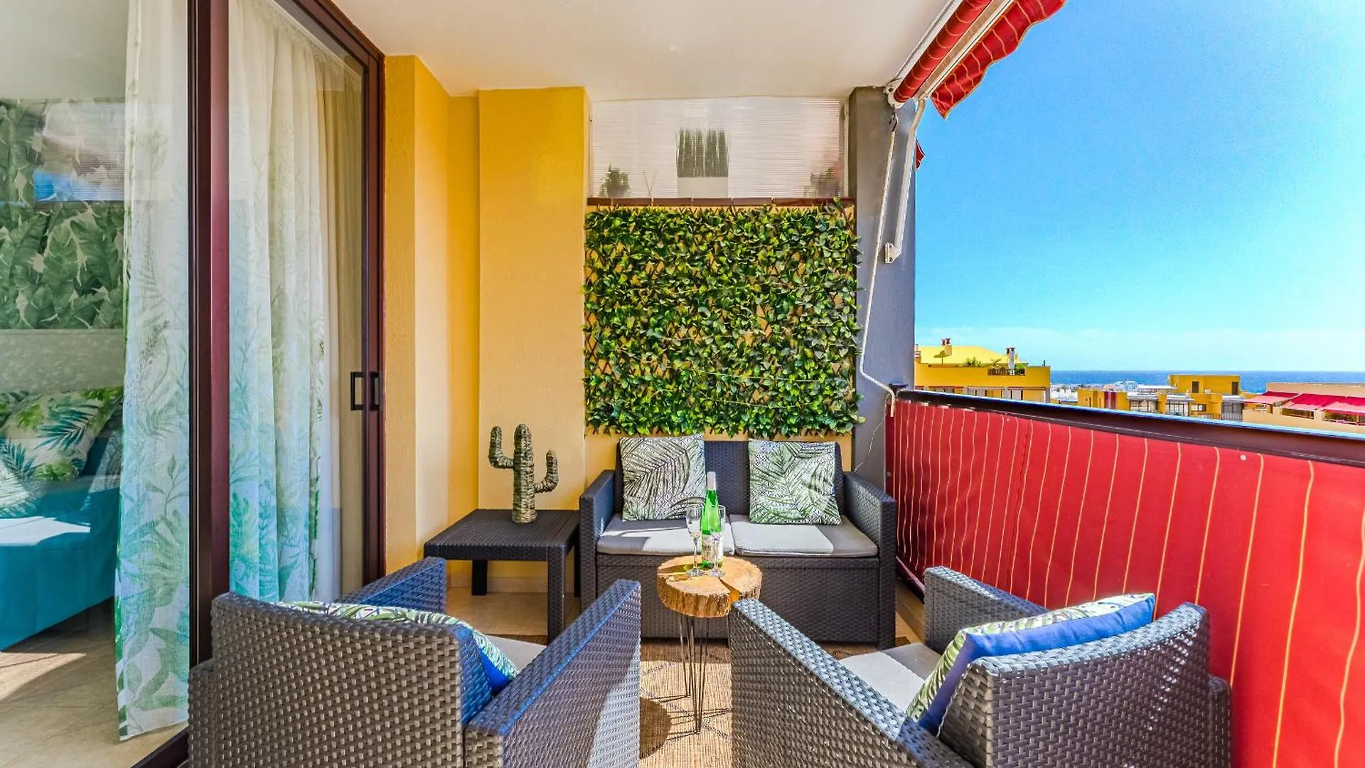 Olivia Sunset Holiday Home بويرتو دي سانتياغو 0*,  إسبانيا